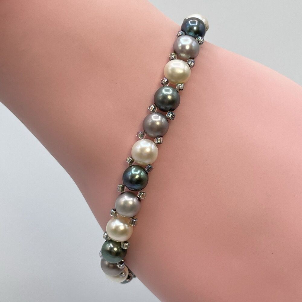 Freshwater Button Pearl White Gray Peacock Stretch Bracelet Boho Elegant